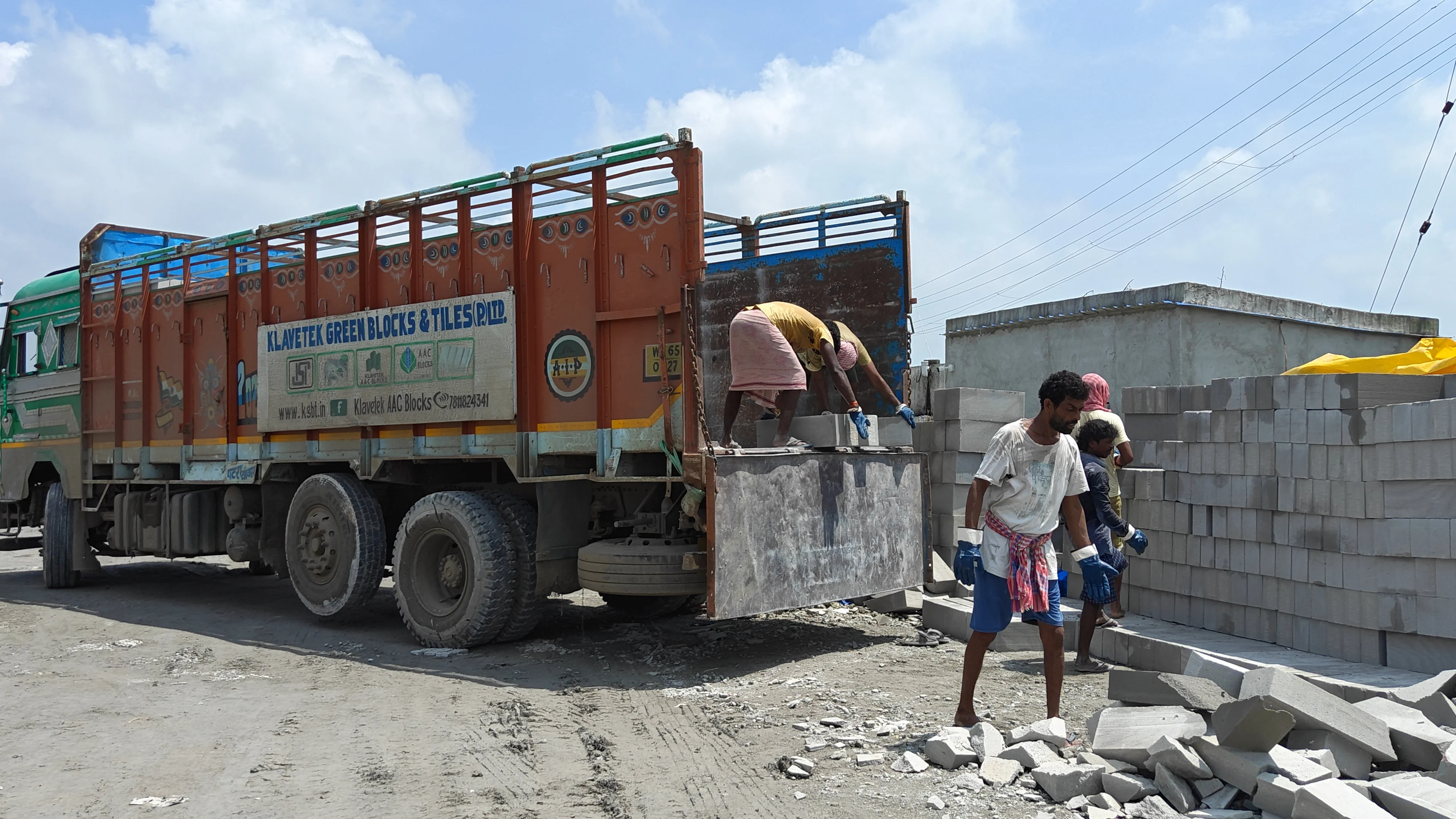 Trucks being loaded with Klavetek AAC blocks